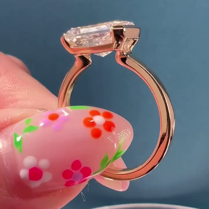 5.00ct Radiant Lab Grown Diamond East West Engagement Ring | Yellow Gold | IGI Certified