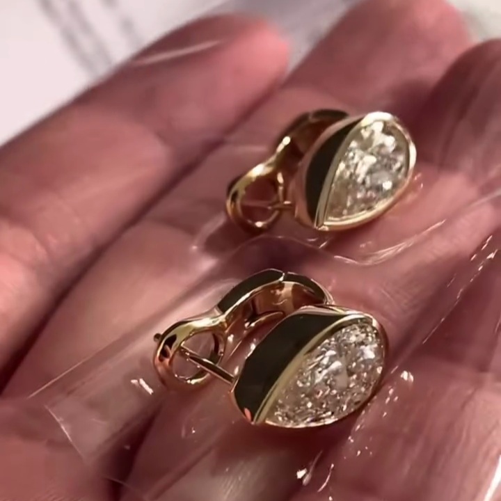 Pear 3.00tcw Lab Grown Diamond English Look Earrings, D-E-F Color, VVS-VS Clarity - IGI Certificate