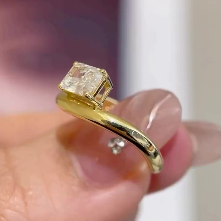 Radiant 4.00ct Lab Grown Diamond Wave band Engagement Ring, D-E-F Color, VVS-VS Clarity