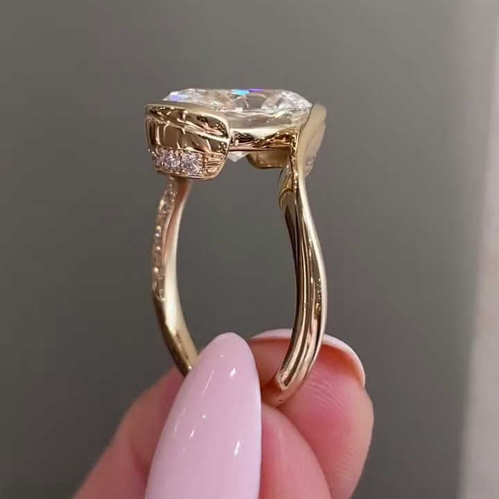 3.50tcw Oval Lab Diamond Bypass Engagement Ring | Unique Style | IGI Certified