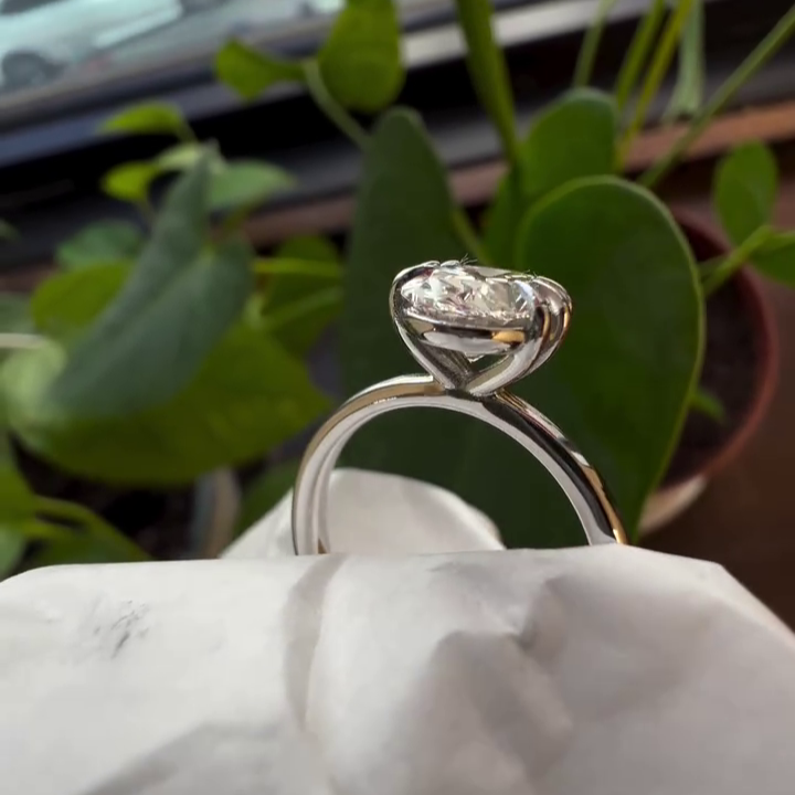 1.50tcw Oval Lab Diamond Solitaire Engagement Ring | Six Prong | IGI Certified