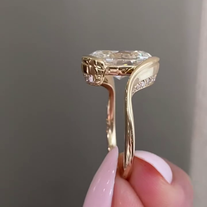 3.50tcw Oval Lab Diamond Bypass Engagement Ring | Unique Style | IGI Certified