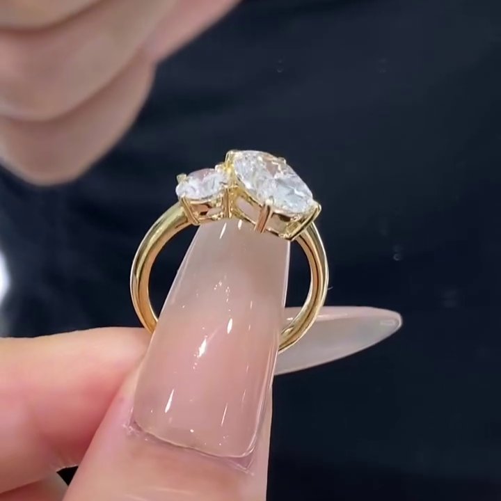 Oval & Round 2.50ct Lab Grown Toi et Moi Engagement Ring | Bezel Set | IGI Certified