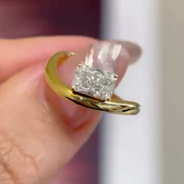 Radiant 2.00ct Lab Grown Diamond Solitaire Engagement Ring | Yellow Gold | D-E-F Color, VVS–VS Clarity | IGI Certified | Classic Modern Ring