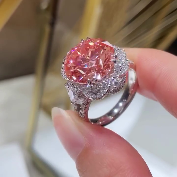 Round 4.50tcw Fancy Pink Lab Diamond Halo Engagement Ring | 2.50ct Center | VVS–VS Clarity | IGI Certified | 14k/18k Gold