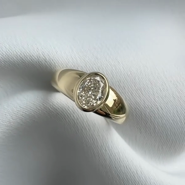 1.00ct Oval Lab Grown Diamond Bezel Engagement Ring | IGI Certified | 10k 14k 18k Gold Options