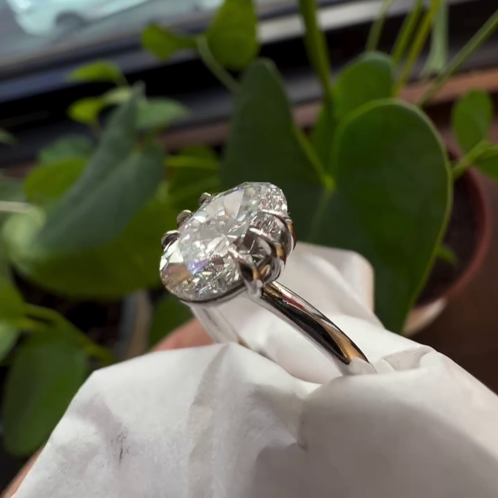 1.50tcw Oval Lab Diamond Solitaire Engagement Ring | Six Prong | IGI Certified