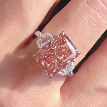 Radiant 3.60ct Pink Lab Grown Diamond Ring | Three Stone Design with 0.60ct Side Stones | IGI Certified | Engagement Ring | VVS-VS Clarity