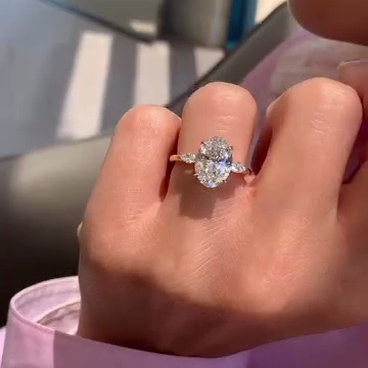 Oval 3.50tcw Lab Diamond Ring | Pear Side Stones | IGI Certified | D-E-F VVS–VS | Yellow Gold