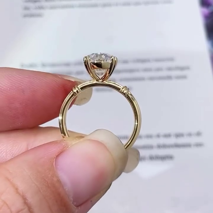 Oval 3.00ct Lab Diamond Vintage Gold Solitaire Ring | IGI Certified | Fluted Band