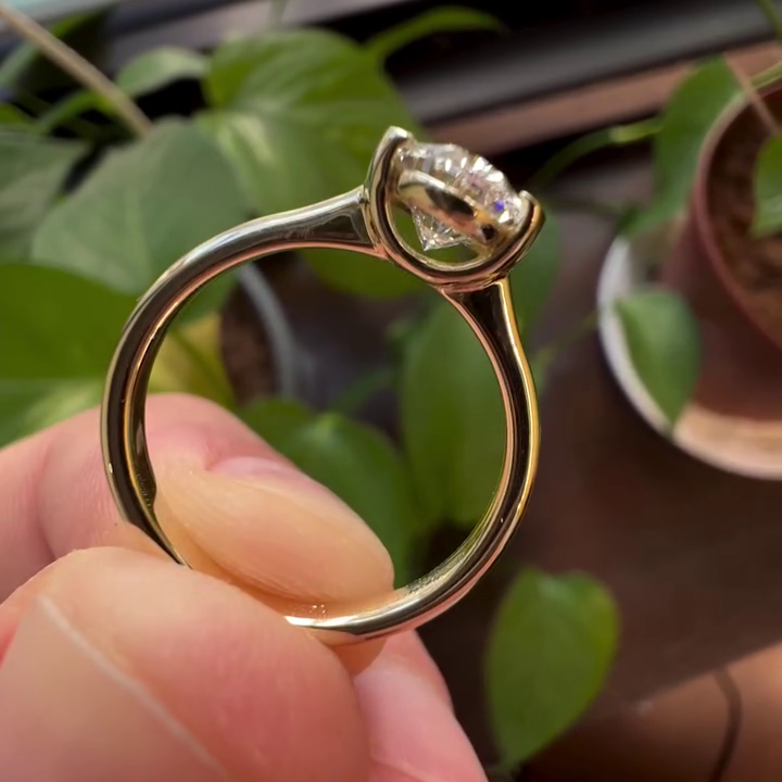 1.50ct Oval Lab Grown Diamond Bezel Engagement Ring | IGI Certified | D-E-F Color | VVS–VS Clarity | Yellow Gold