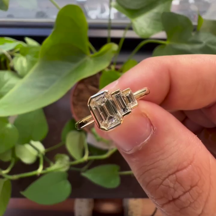 1.00tcw Emerald Lab Grown Diamond Half Bezel Engagement Ring | IGI Certified | DEF Color | VVS–VS Clarity