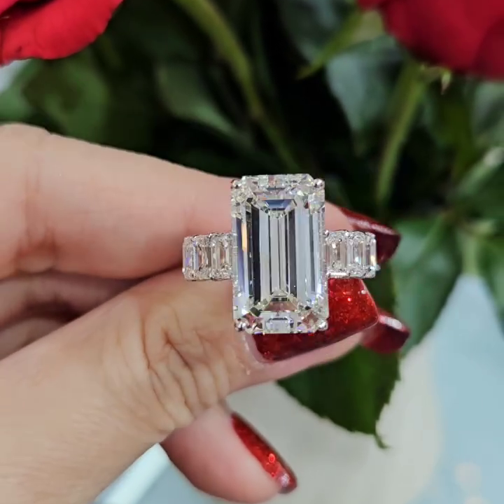 Emerald 11.40tcw Lab Diamond Ring | EF Color | Emerald Side Stones | IGI Certified