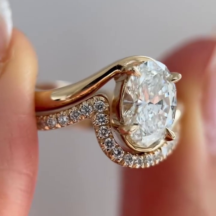 2.50tcw Oval Lab Diamond Bypass Engagement Ring with Band | IGI Certified