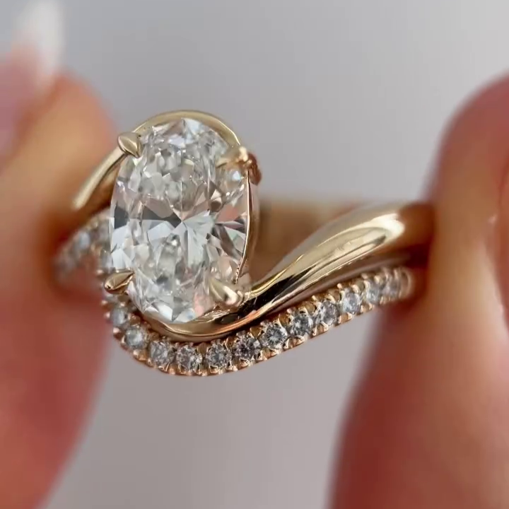 2.50tcw Oval Lab Diamond Bypass Engagement Ring with Band | IGI Certified