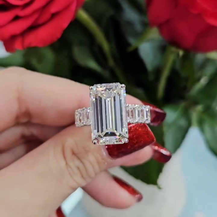 Emerald 11.40tcw Lab Diamond Ring | EF Color | Emerald Side Stones | IGI Certified