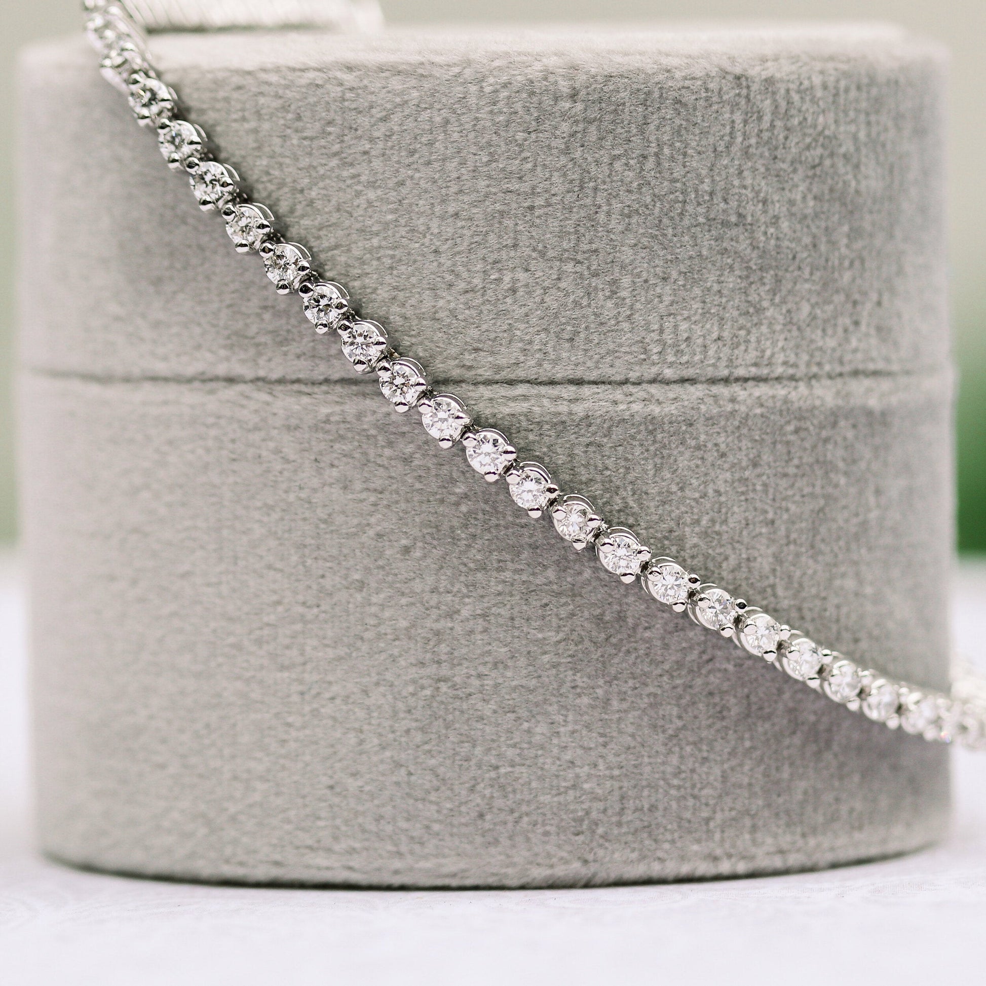 Round Lab Grown Diamond Three Prong Tennis Bracelet, EF Color, VS Clarity, IGI Certificate