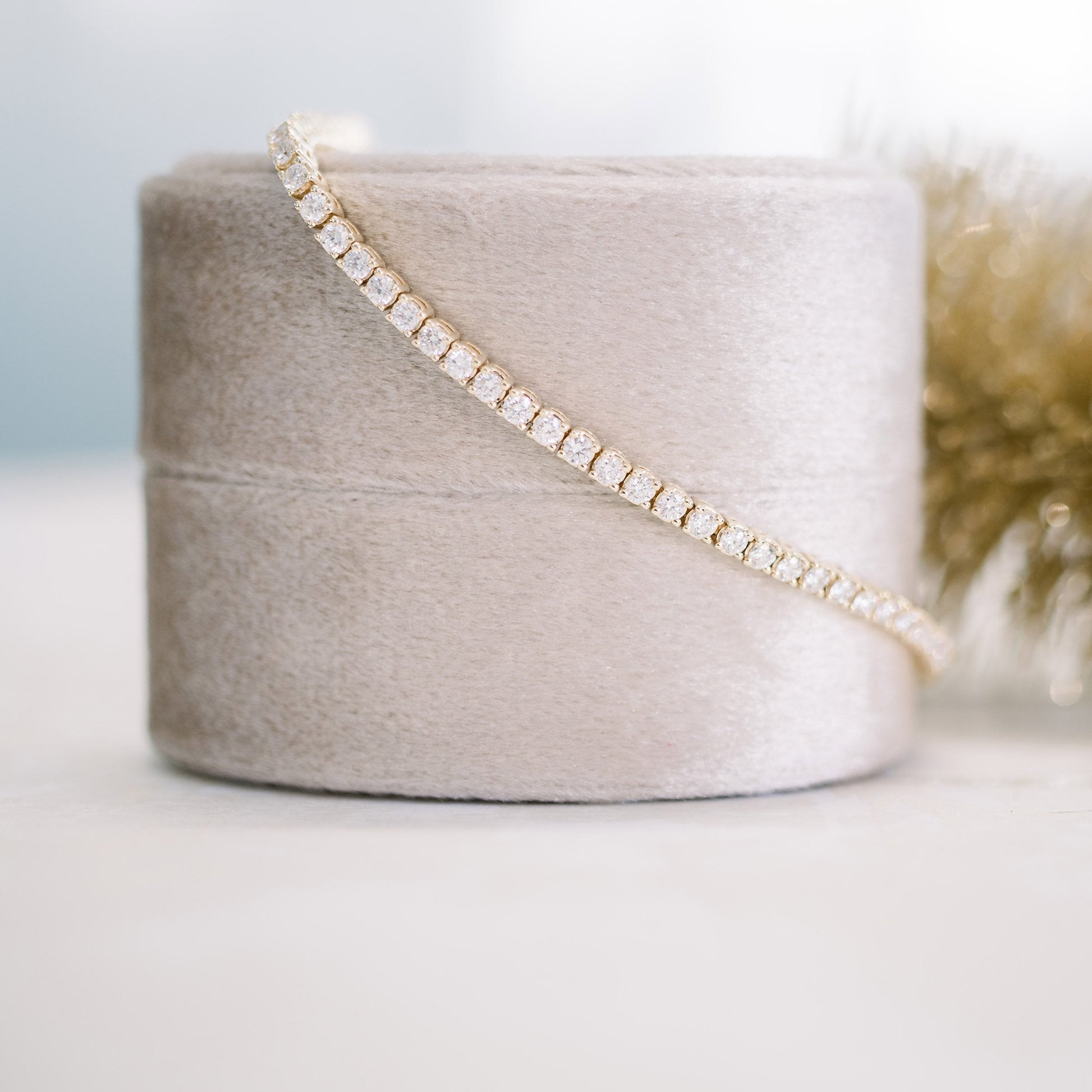 Round Lab Grown Diamond Four Prong Tennis Bracelet , EF Color, VS Clarity, IGI Certificate