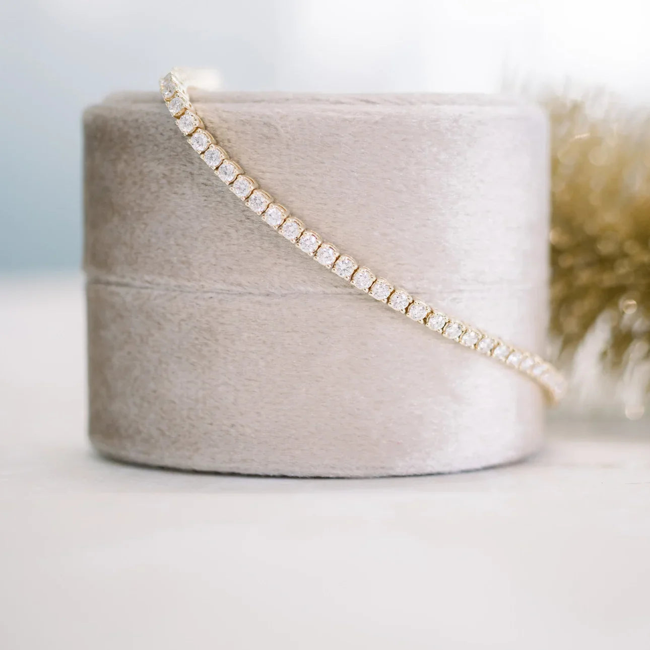 Round Lab Grown Diamond 4 Prong Tennis Bracelet, EF Color, VS clarity, IGI Certified