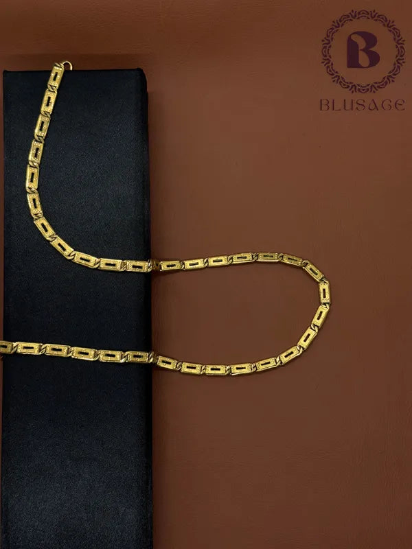 Distinctive Design Best Quality Brass Material with Micro Gold Plated Nawab