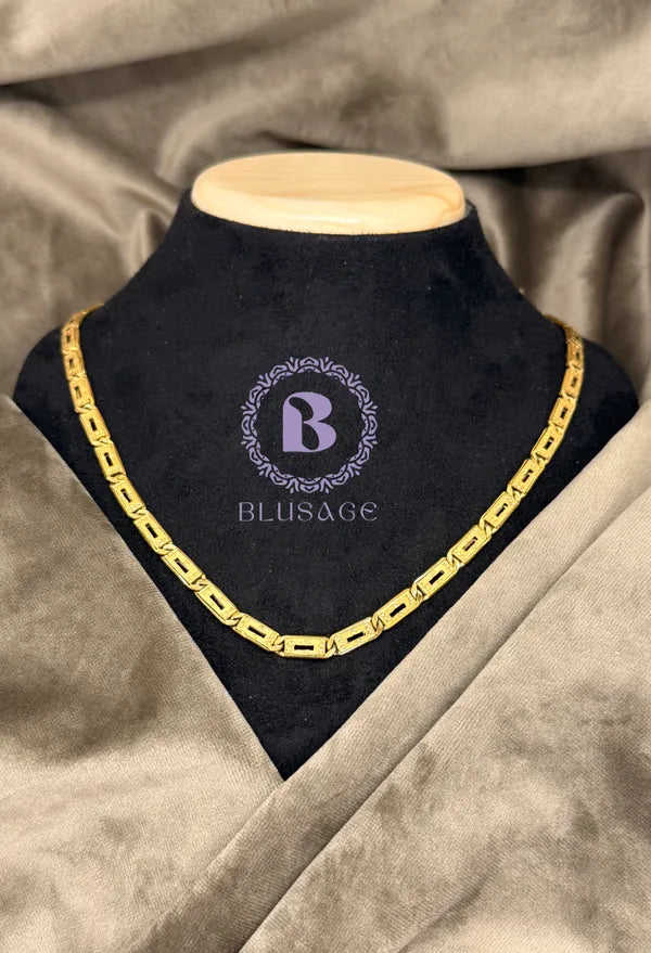 Distinctive Design Best Quality Brass Material with Micro Gold Plated Nawab