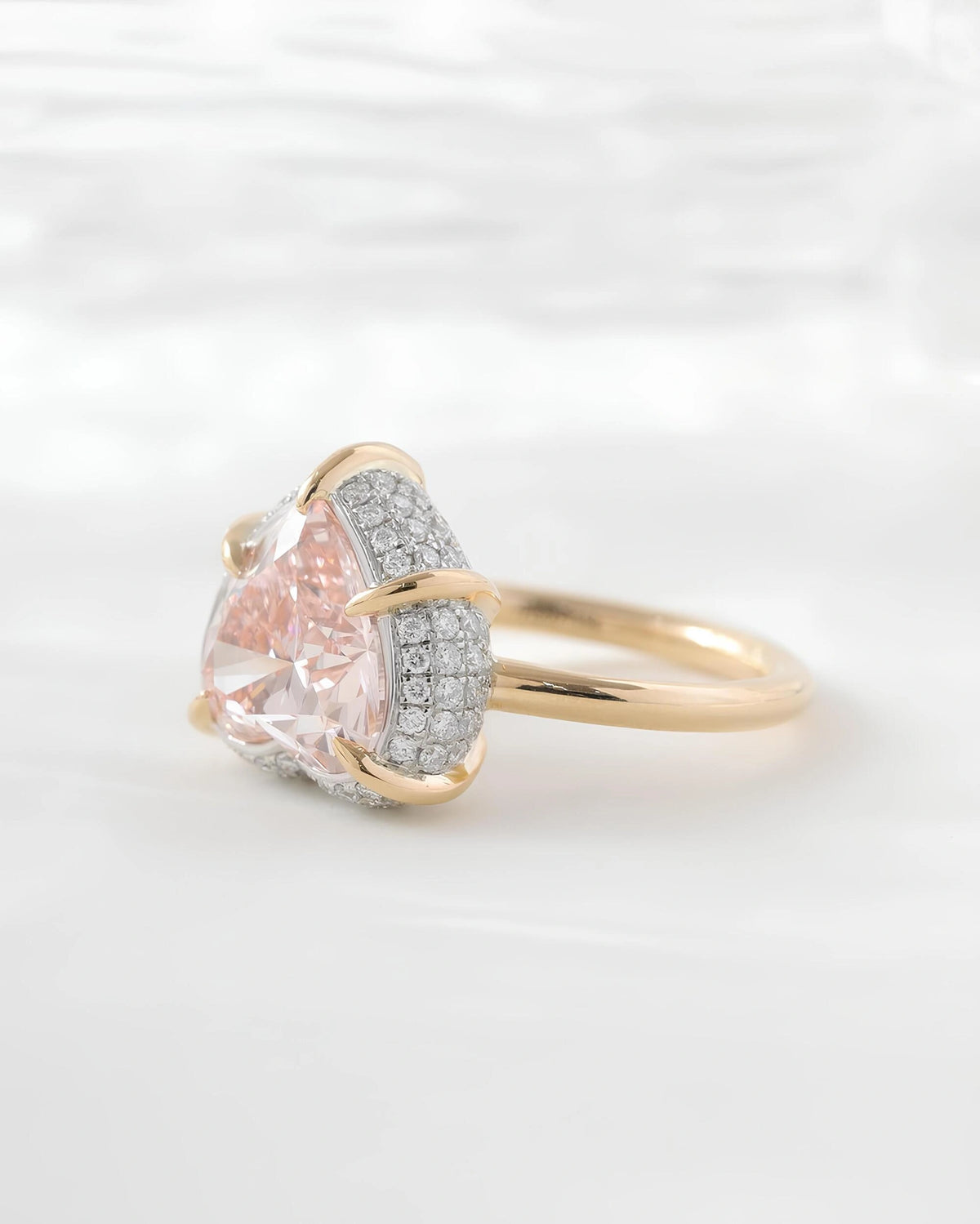 Common :: VVS1 pink Heart diamond engagement ring with 0.50ct round diamonds