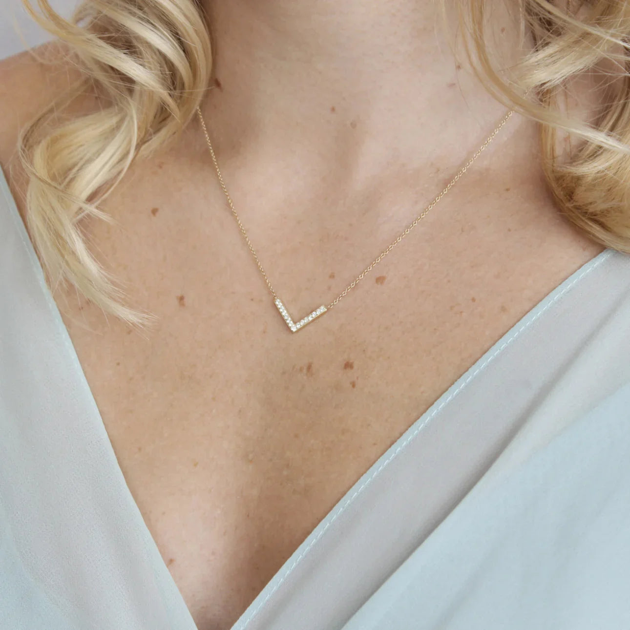 Round Lab Grown Diamond V Necklace, EF Color, VS Clarity, IGI Certified